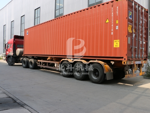 搶抓海外訂單,蜜桃成人影院免费线路二集裝箱裝車發貨